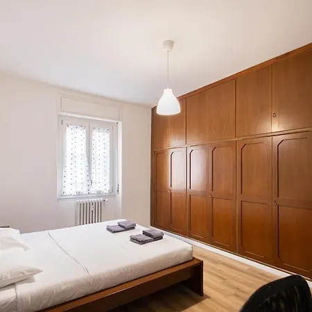 3 Bedrooms, Sleeps 6, In A Residential Area Apartment